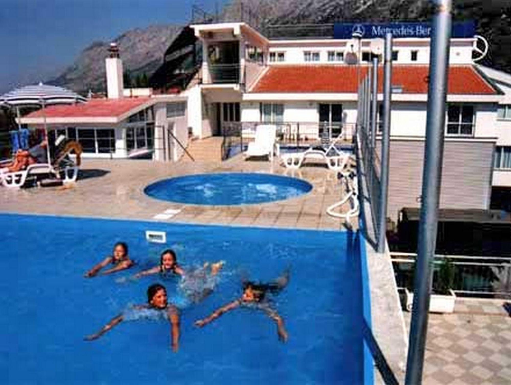 Aparthotel Pecic Gradac  Dış mekan fotoğraf