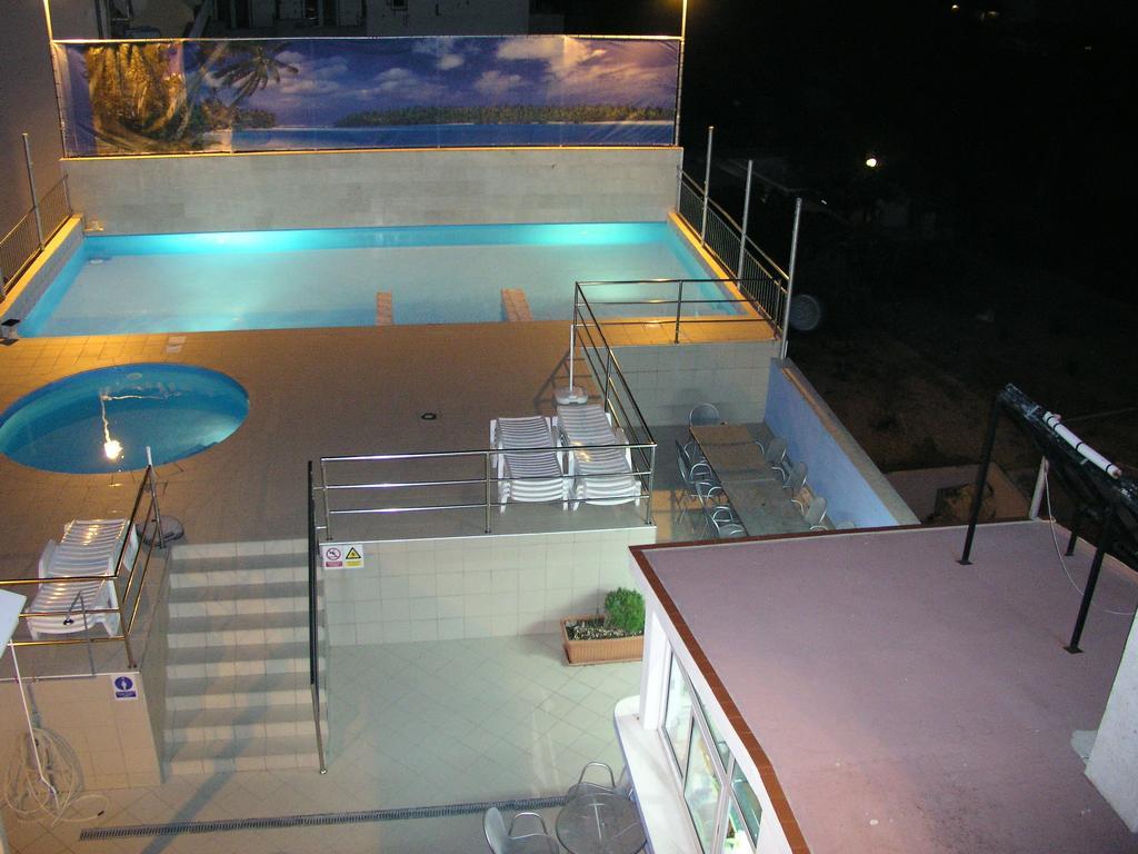Aparthotel Pecic Gradac  Dış mekan fotoğraf