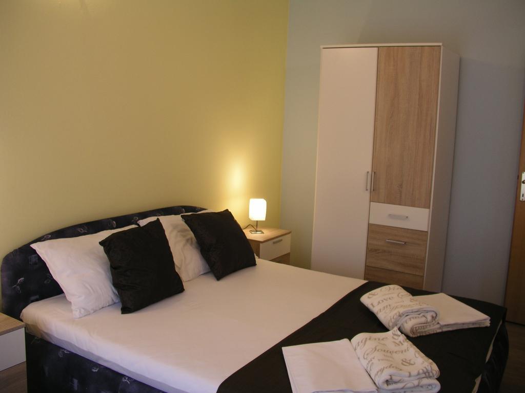 Aparthotel Pecic Gradac  Dış mekan fotoğraf
