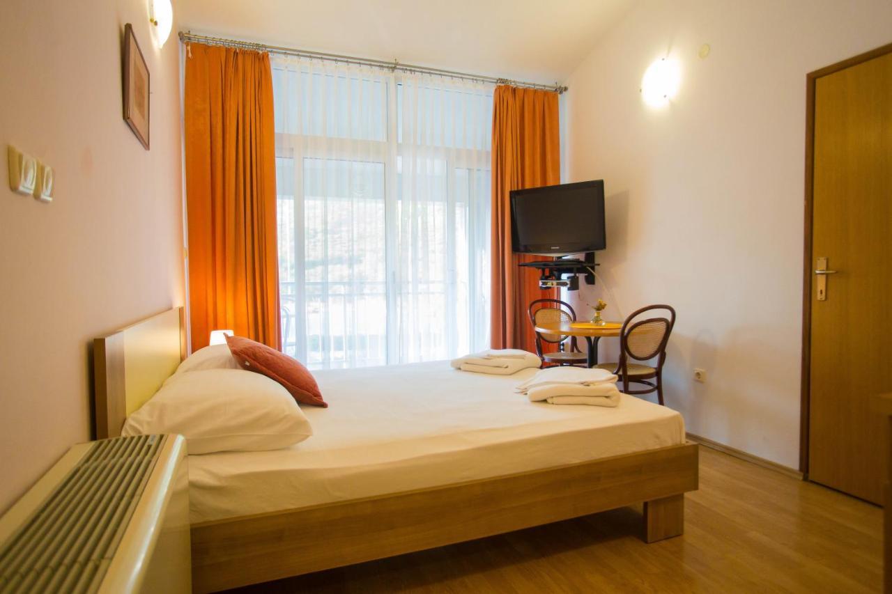 Aparthotel Pecic Gradac  Dış mekan fotoğraf