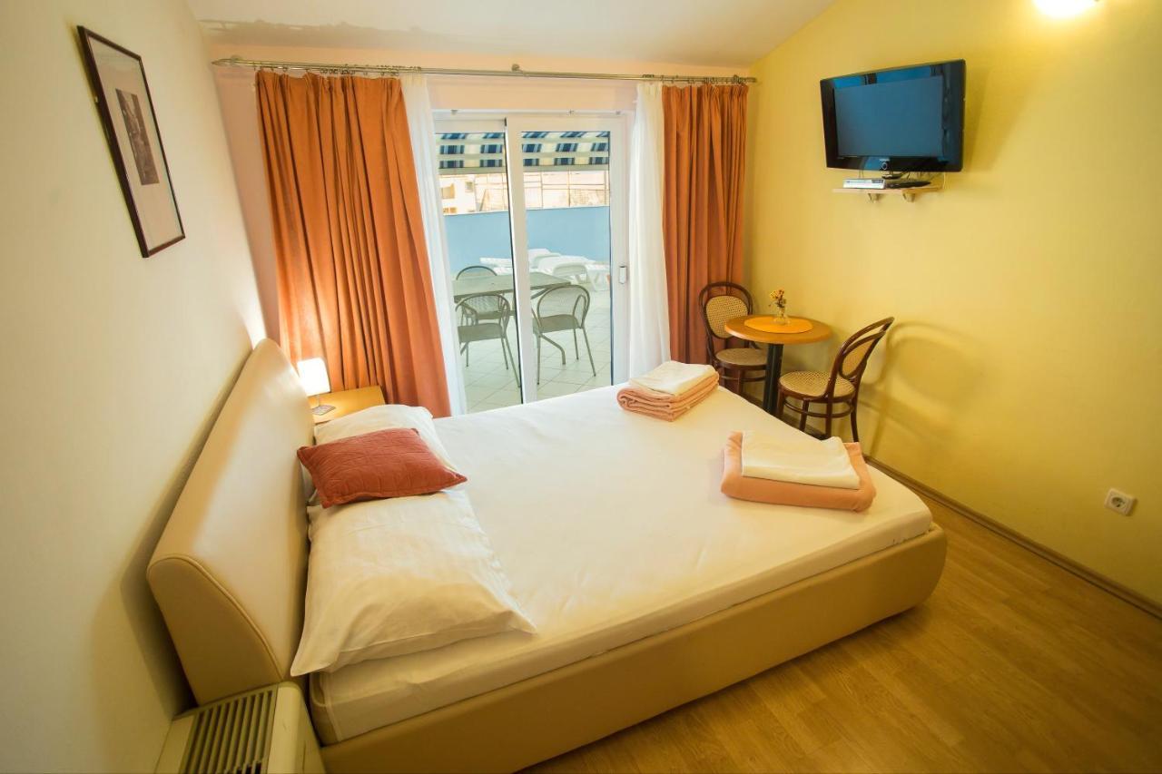 Aparthotel Pecic Gradac  Dış mekan fotoğraf