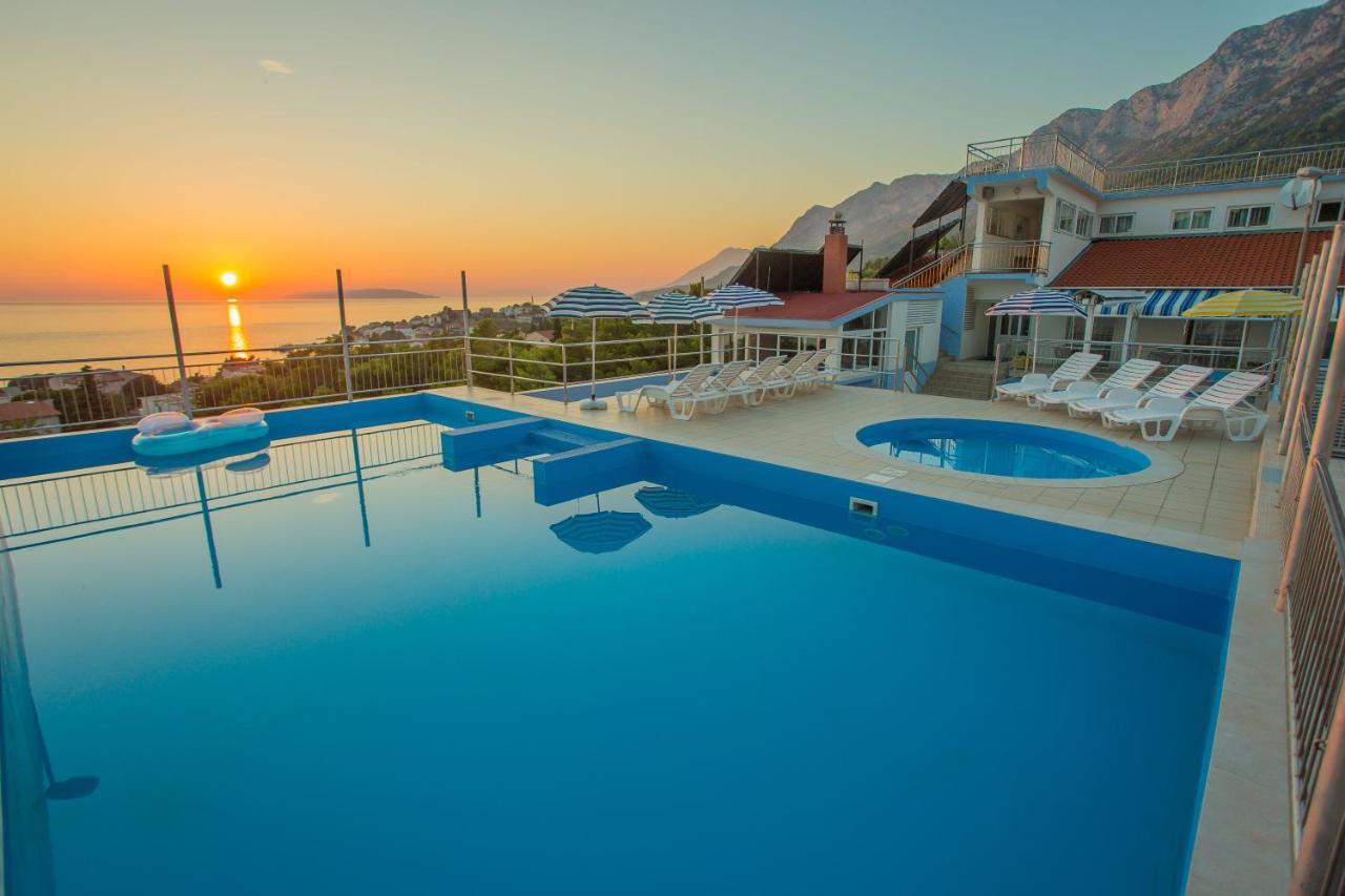 Aparthotel Pecic Gradac  Dış mekan fotoğraf
